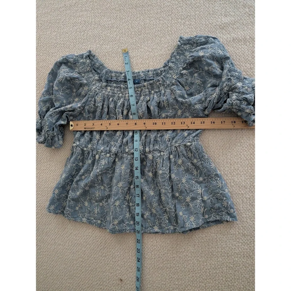 Old Navy Blouse/top Womens M Blue Floral Embroidered Smocked Puff Sleeve Peplum